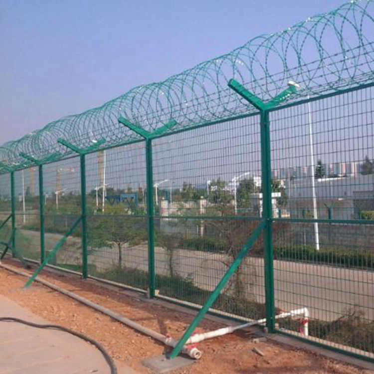 衡水民用機(jī)場圍欄網(wǎng)安裝效果圖片2